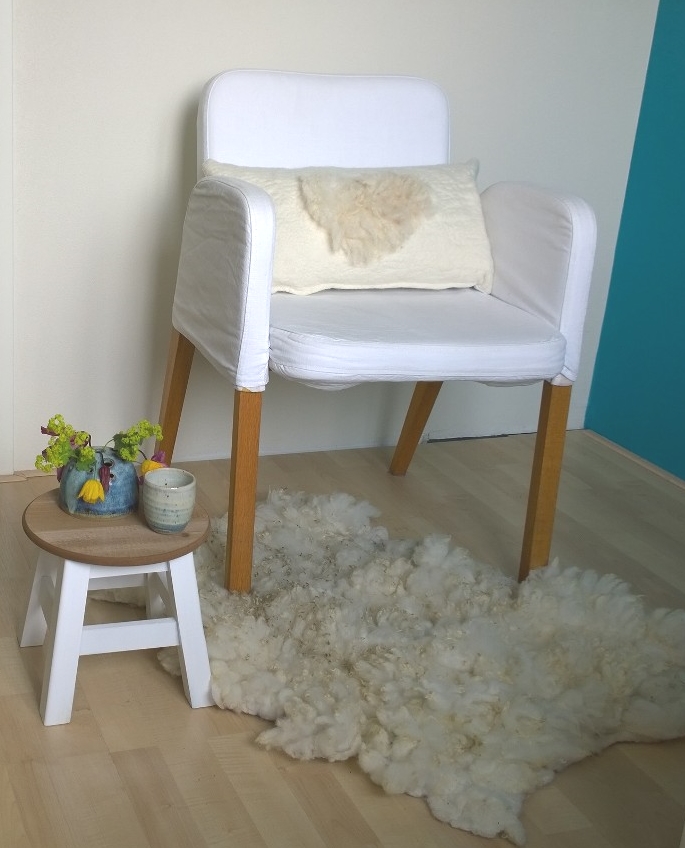 Audrey-felted-fleece-rug-5-wolgoeroe.jpg