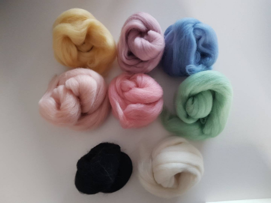 startpakket naaldvilten pastelkleuren_Studio Namenia workshop naaldvilten 5