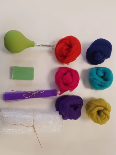 startpakket natvilten workshop vilten wolpakket wet felting kit Bright_Studio Namenia 4