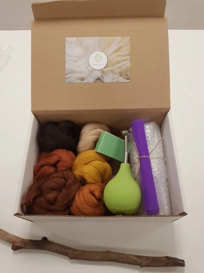 startpakket natvilten workshop vilten wolpakket wet felting kit Earth_Studio Namenia 1