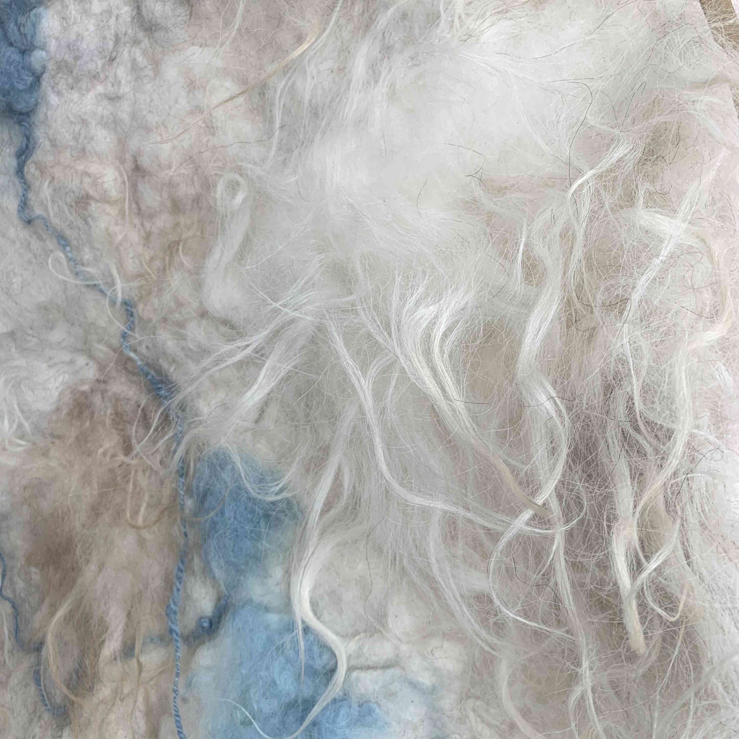 Wandkleed-wol-vilt-Akoestisch-paneel-vilt-kunstwerk-vilt-wolgoeroe_Heaven-13-scaled.jpg