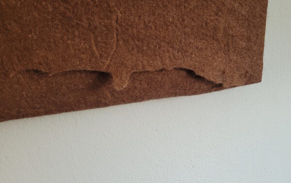 Earth-ll-wool-panel-wool-art-piece-acoustic-panel-wool-felt-Arte-Cascada-7b-600x377